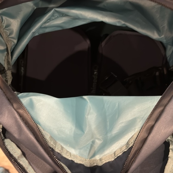 SHIMODA DESIGNS EXPLORE 40 BACKPACK Like New 24x14x10 Blue Night - Picture 10 of 16